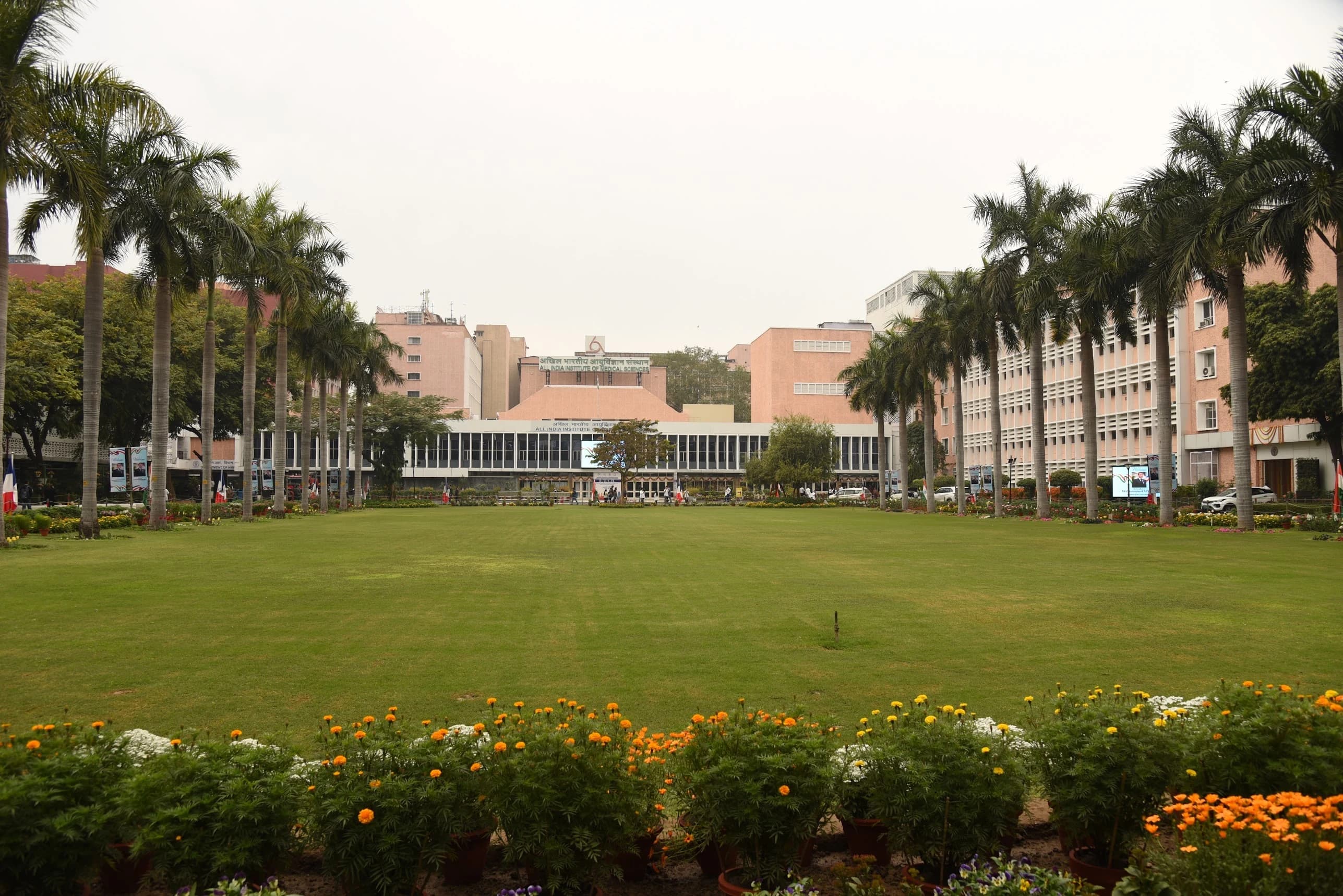 Central lawn at AIIMS New Delhi, the summit's host campus
